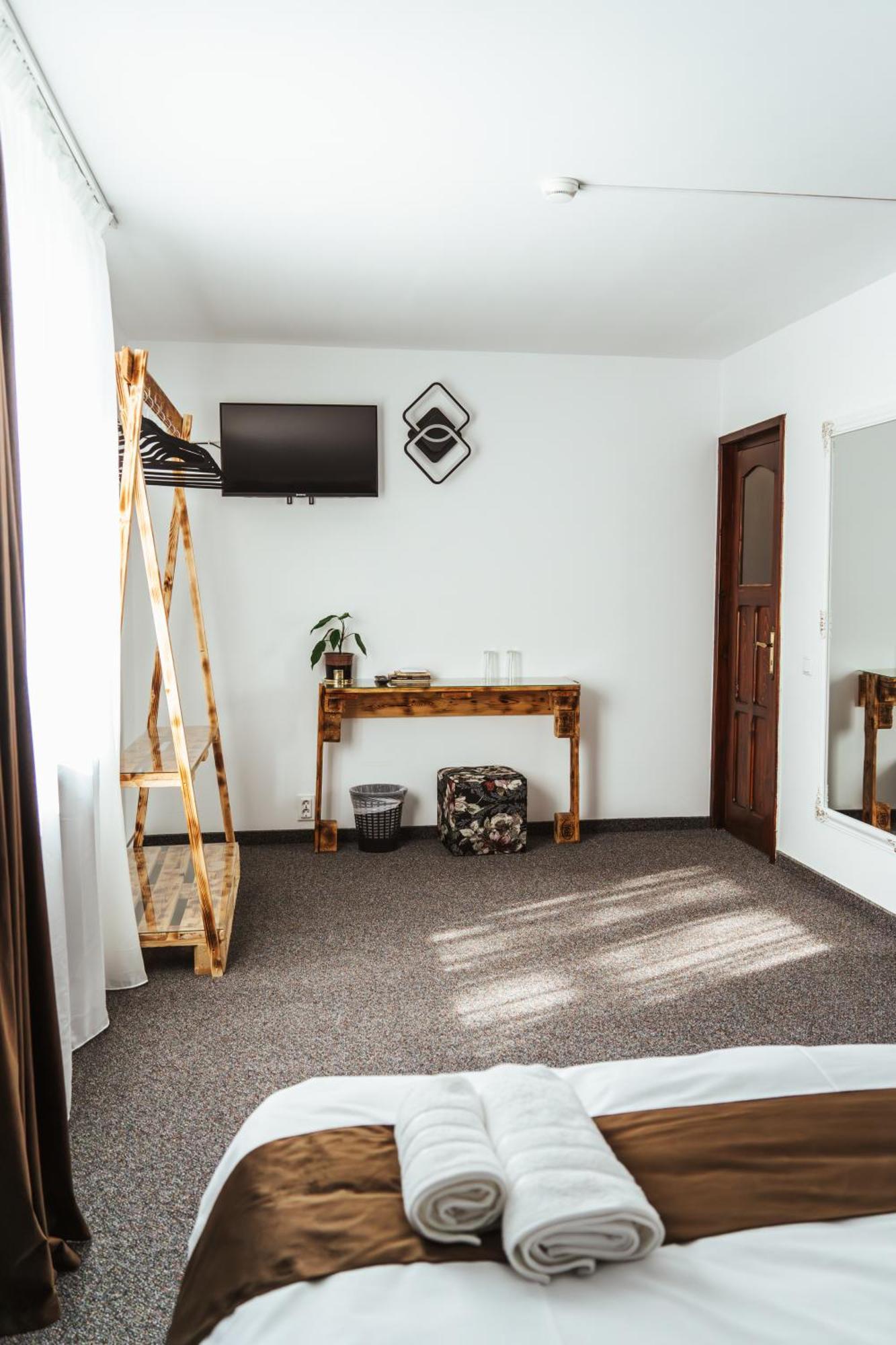 Casa Rosu Hotel Cluj-Napoca Luaran gambar